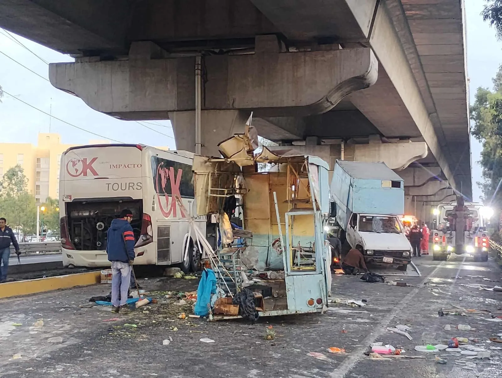 Accidente múltiple en la autopista México-Puebla deja 10 lesionados
