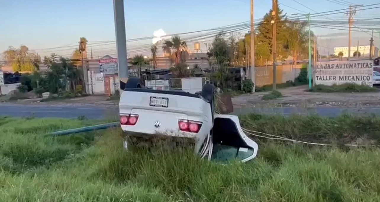 autos volcó