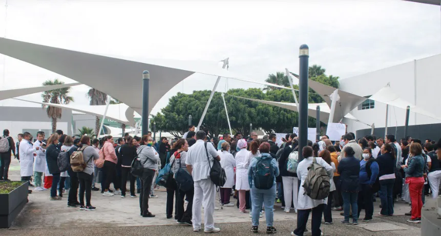manifestación IMSS-Bienestar