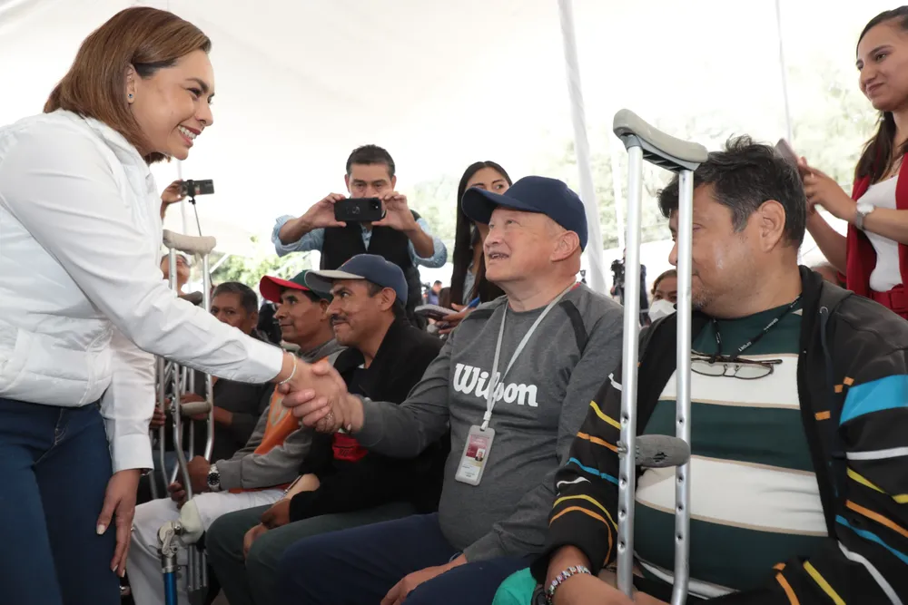 BOLETÍN_SEDIF_NO._35_-_ENTREGA_DE_PRÓTESIS_(6) (1)
