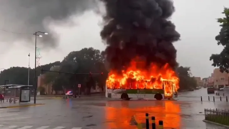 quema de autobus