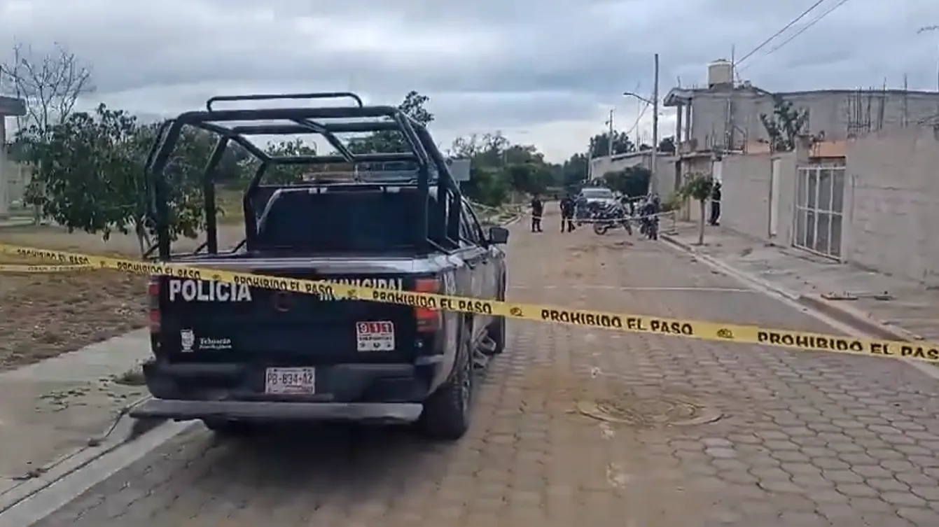policías