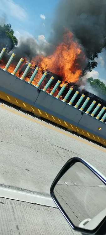 incendio de tráiler
