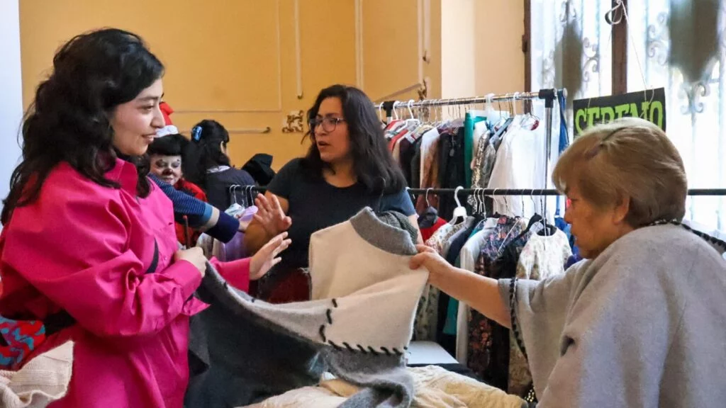 Expo_venta_navidena_reune_a_emprendedores_en_el_Teatro_Xicohtencatl-1024x576