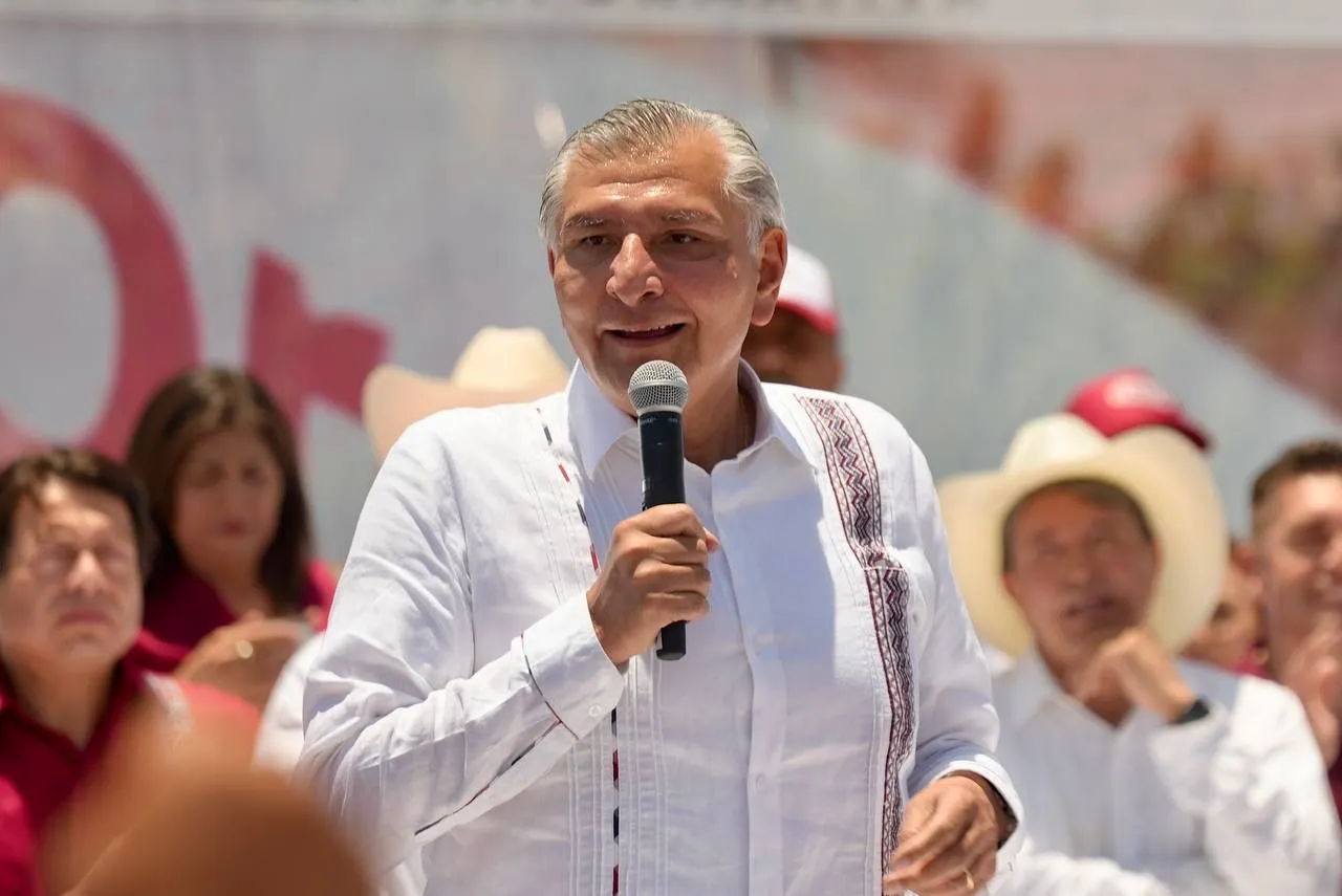 adán agusto gira Puebla