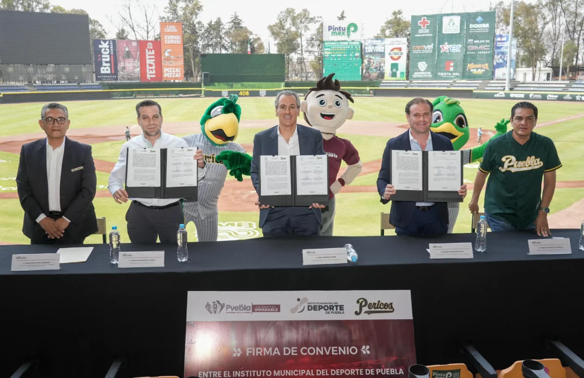 Para-promover-deporte-Ayuntamiento-y-Pericos-firman-convenio-1200x777