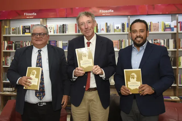 A_LibroMaximiliano