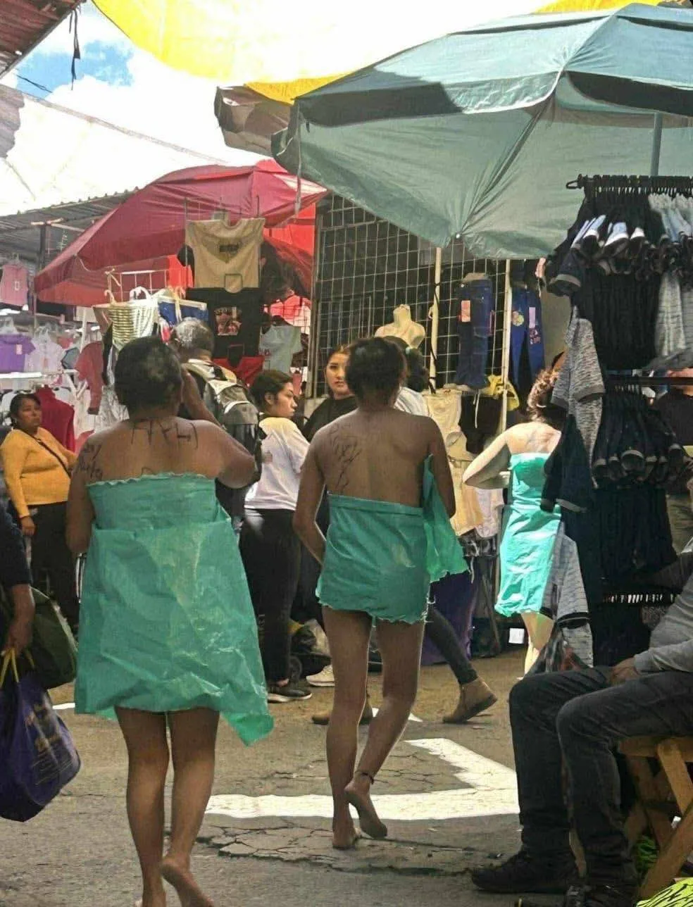 MUJERES RATERAS