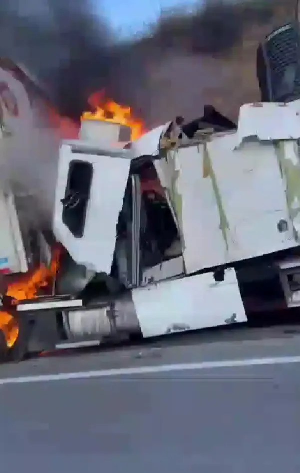 INCENDIO DE TRAILER