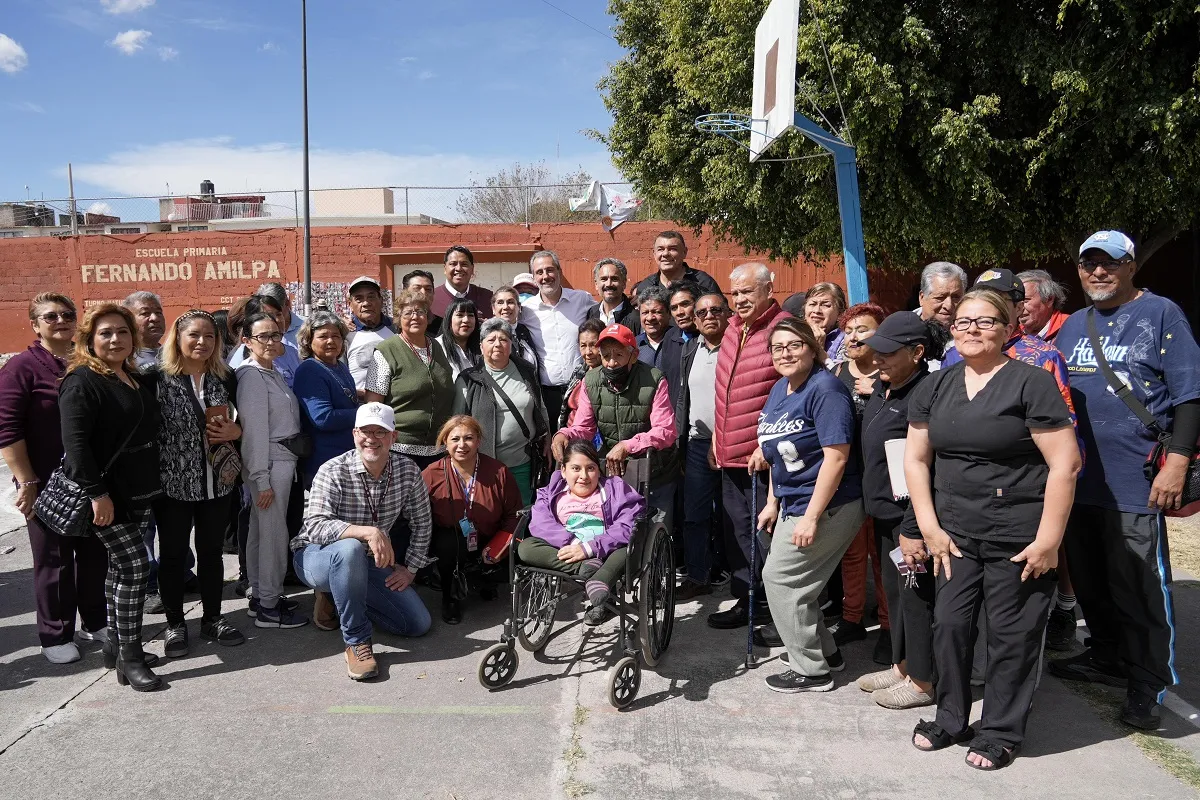 Supervisa-Pepe-Chedraui-mantenimiento-de-areas-verdes-de-la-colonia-Las-Hadas-2