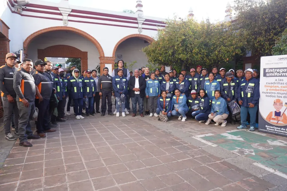 entrega de uniformes